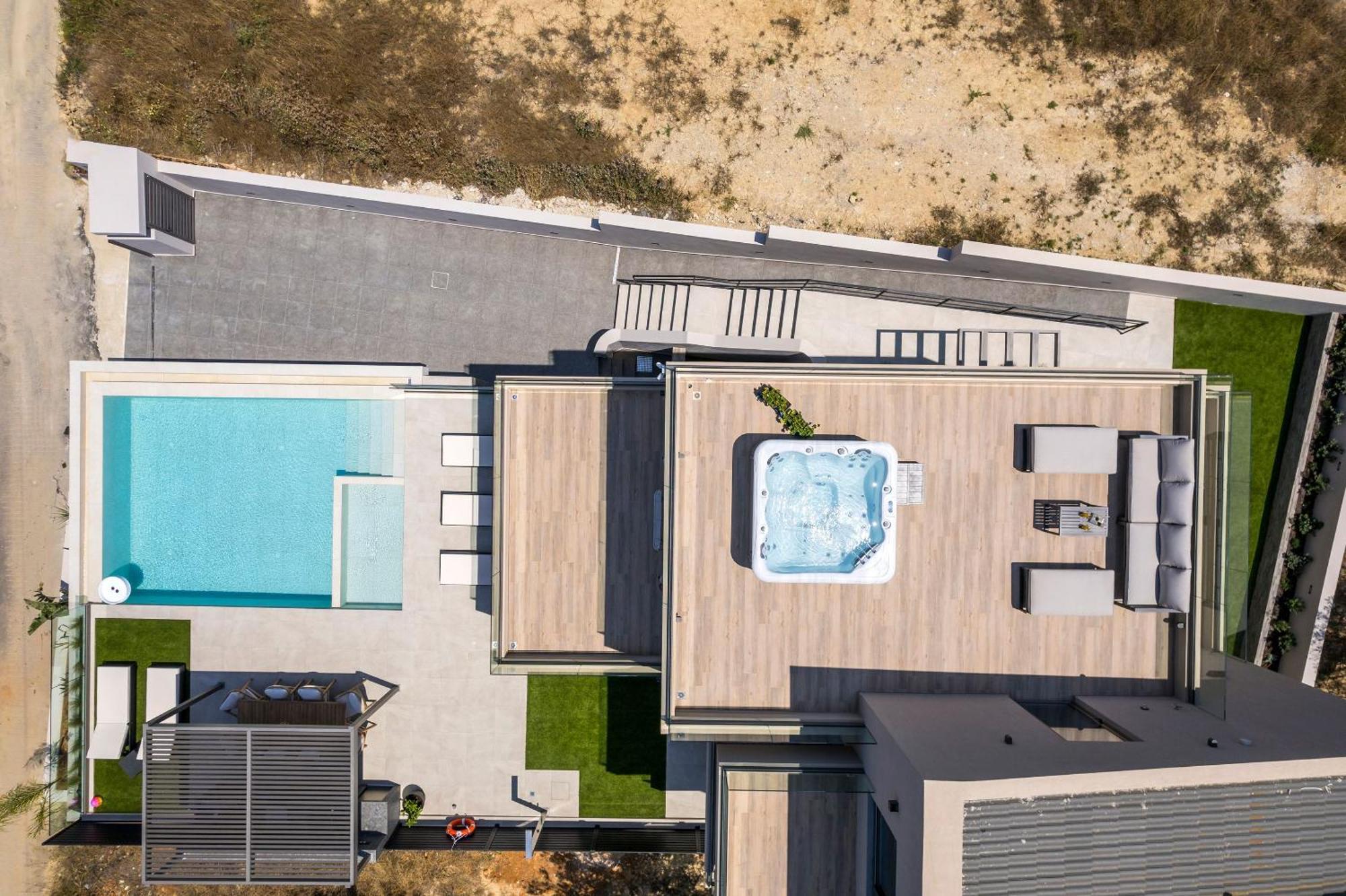 Villa Ekphrasis With Sea View And Jacuzzi
