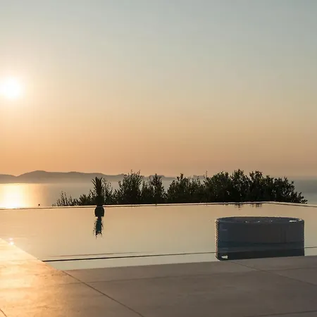 Villa Ekphrasis With Sea View And Jacuzzi Ravdhoukha Exterior photo