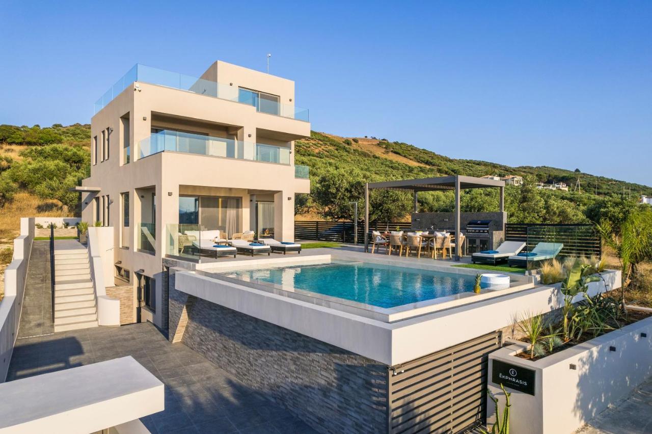 Ekphrasis With Sea View And Jacuzzi Ravdhoúkha