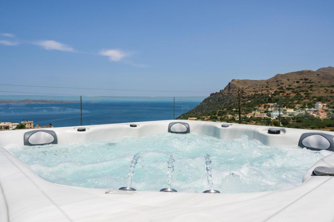 Villa Ekphrasis With Sea View And Jacuzzi Ravdhoúkha