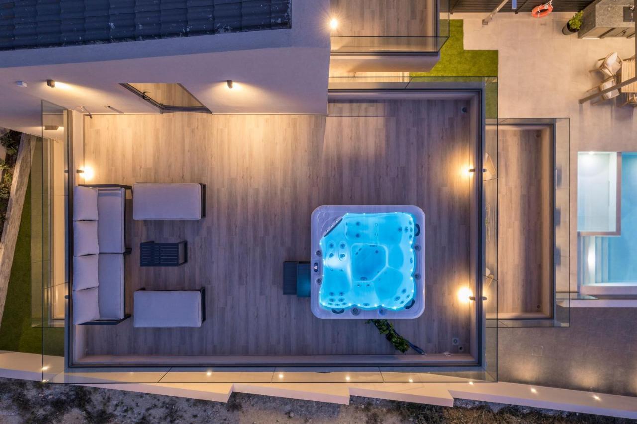 Ekphrasis With Sea View And Jacuzzi * Ravdhoúkha