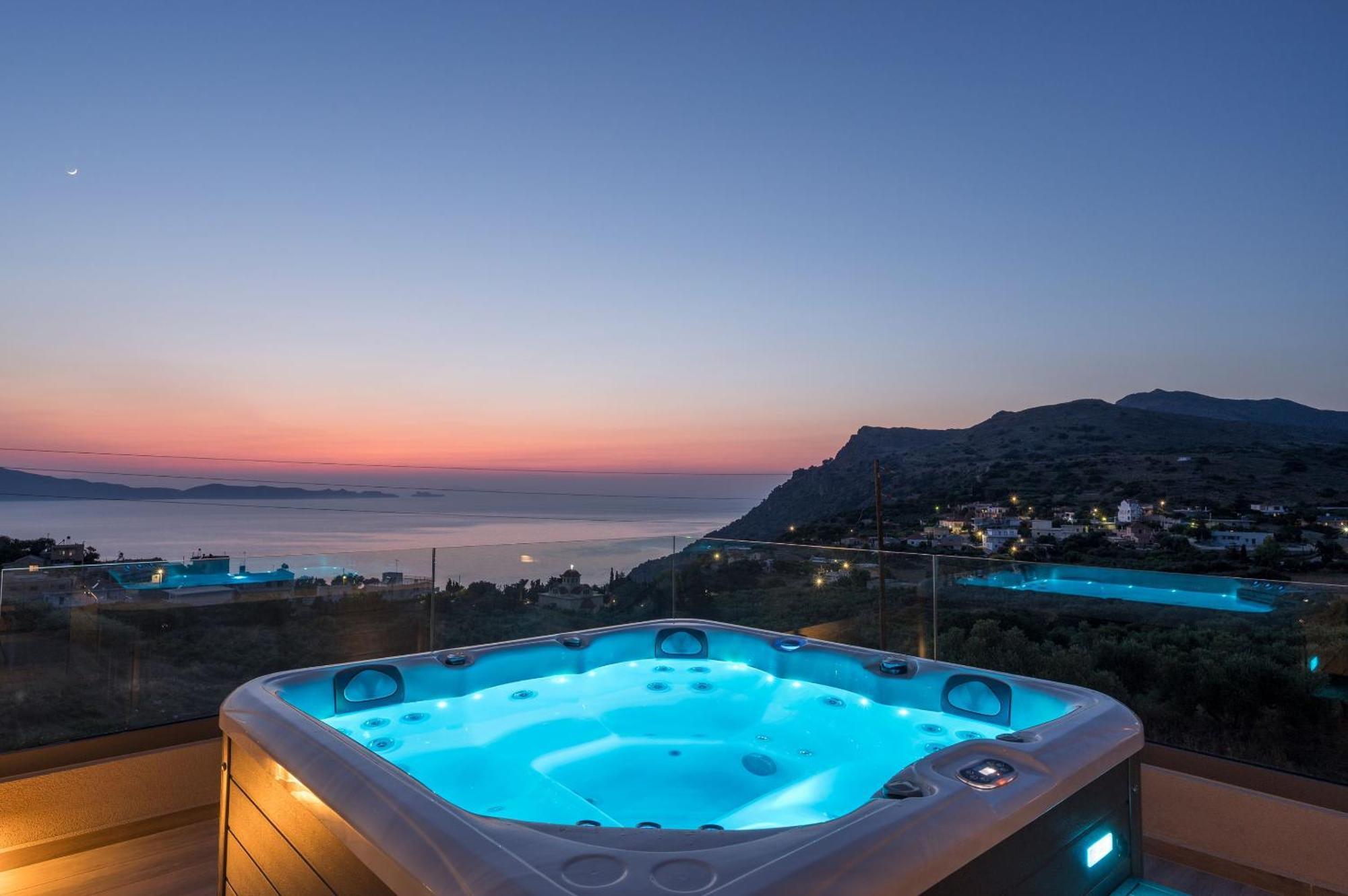 Ekphrasis With Sea View And Jacuzzi Villa Ravdhoúkha